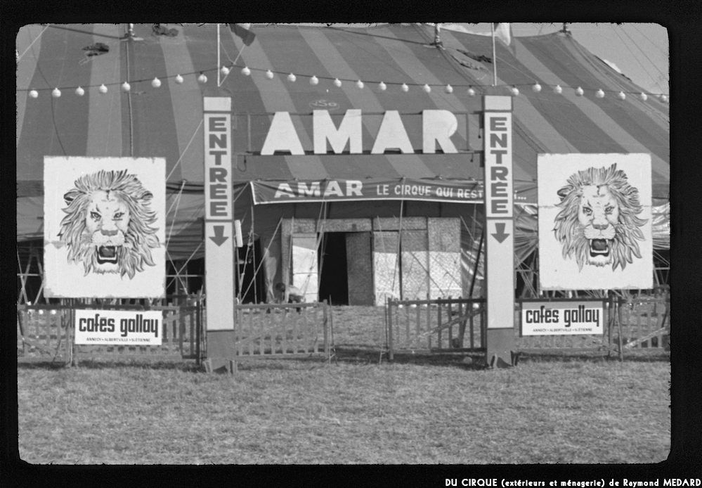 image: This is ‘
le cirque (extérieurs et ménagerie) 2
’.