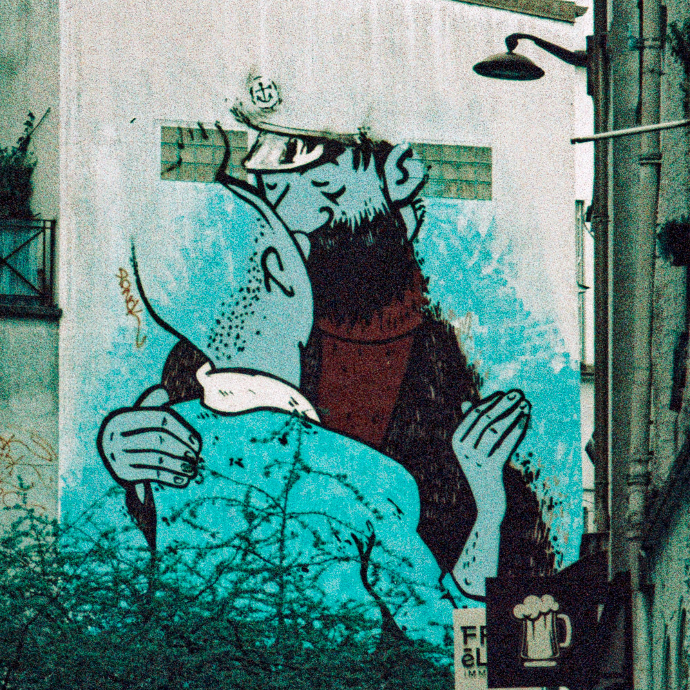 image: This is ‘
paris (xviii) 3
’.