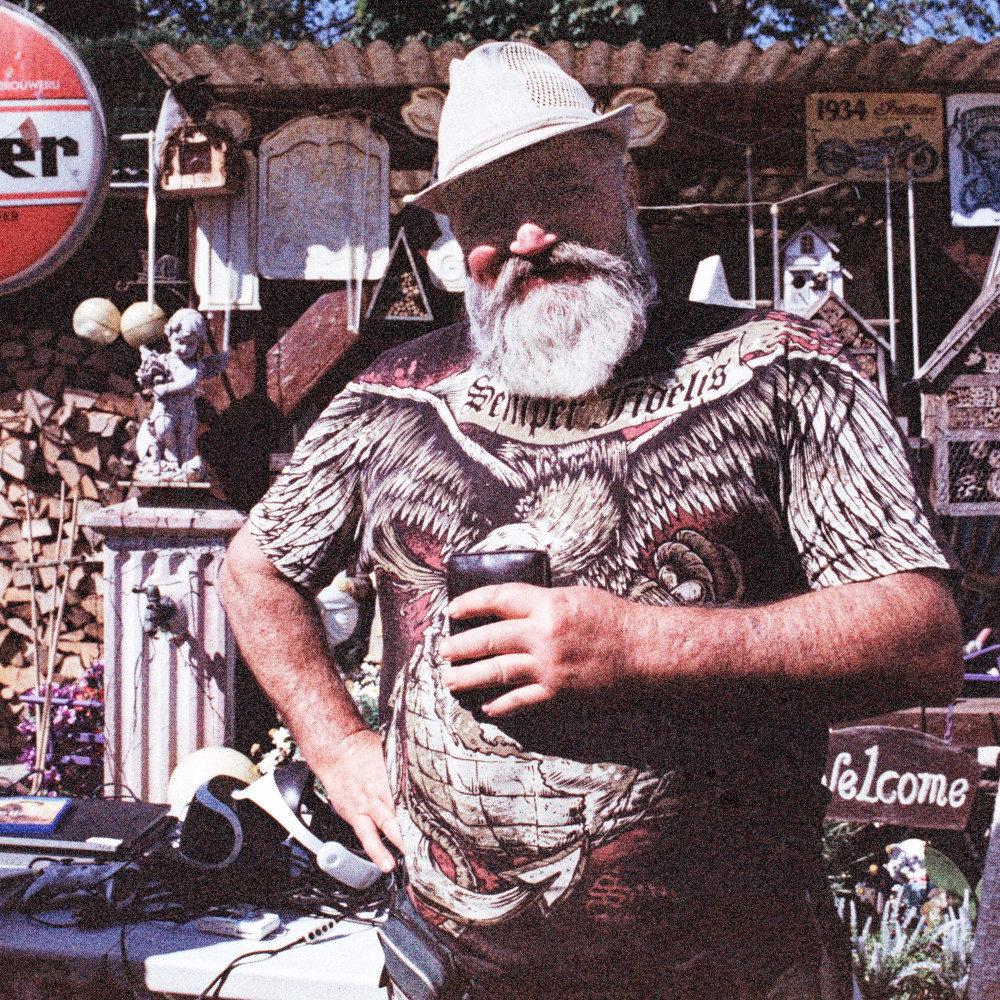 image: This is ‘
brocante (xi) 5
’.