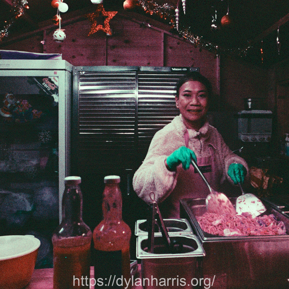 image: This is ‘
christmas market (i) 5
’.