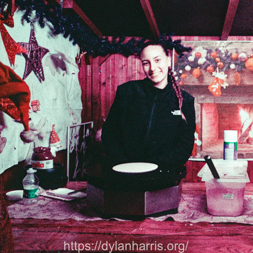 image: This is ‘
christmas market (ii) 3
’.