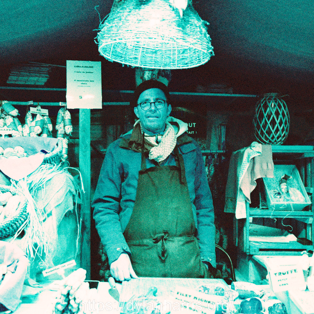 image: This is ‘
christmas market (iii) 6
’.