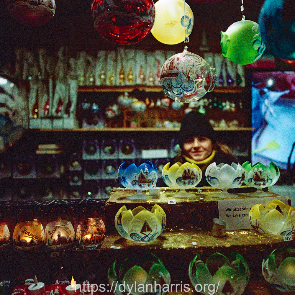 image: This is ‘
christmas market (v) 2
’.