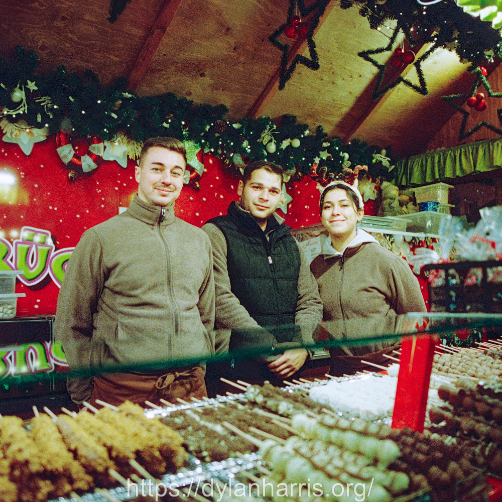 image: This is ‘
christmas market (v) 3
’.