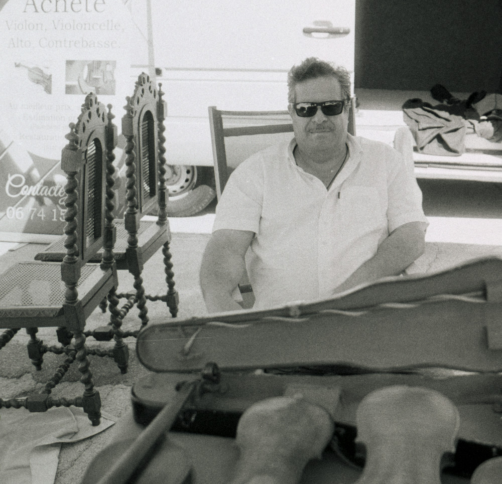 image: This is ‘
brocante (liv) 2
’.