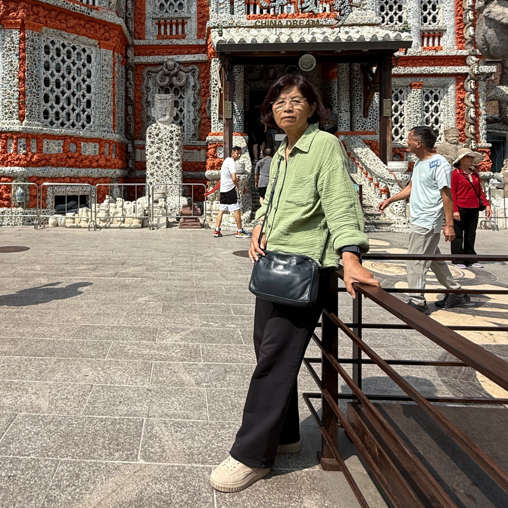 image: This is ‘
L (lii) 4
’.