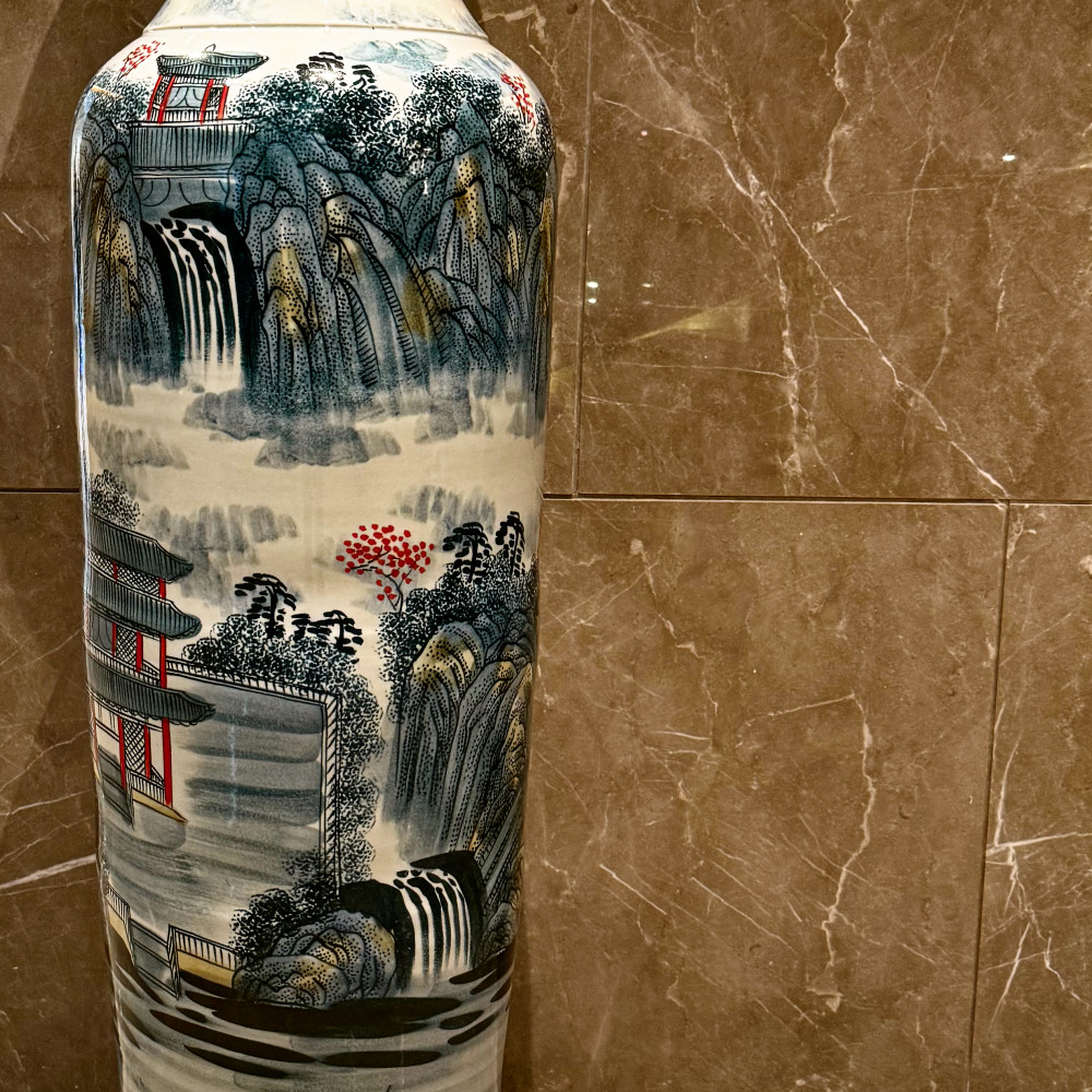 image: beijing vase