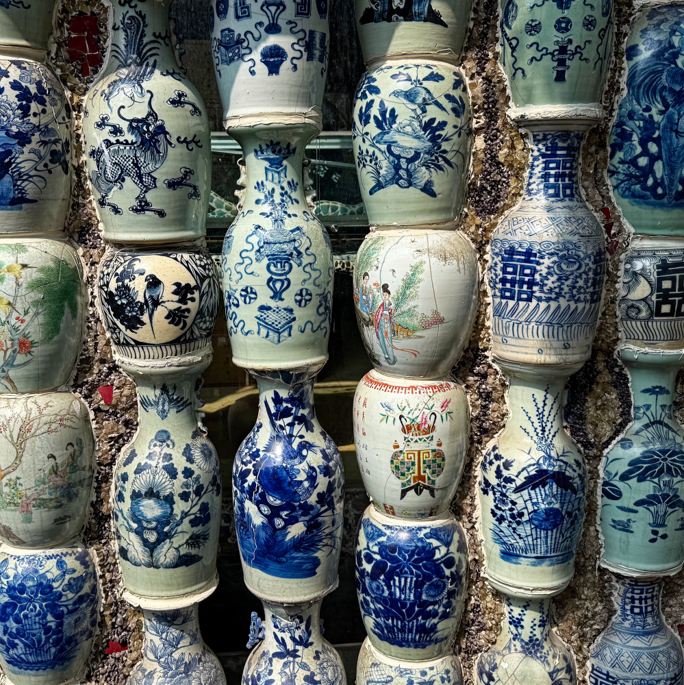 image: This is ‘
porcelain house 1
’.