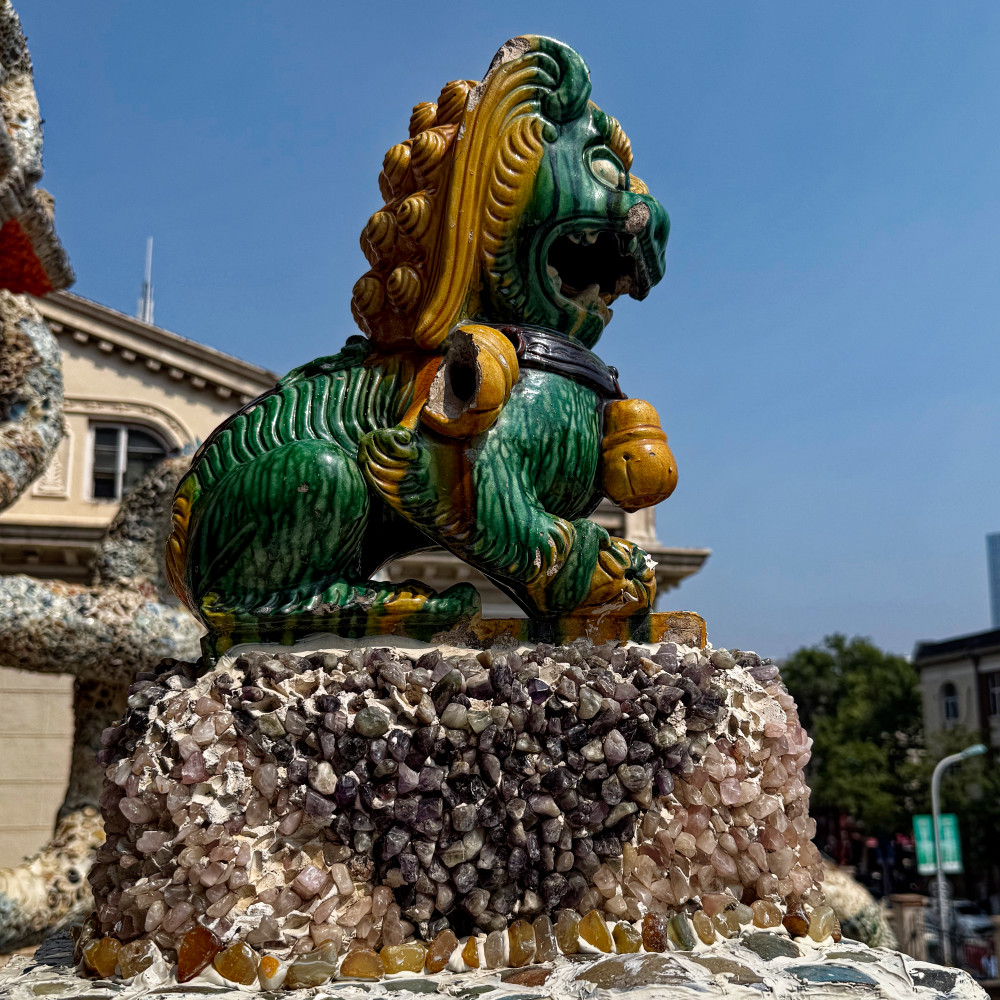 image: This is ‘
porcelain house 4
’.