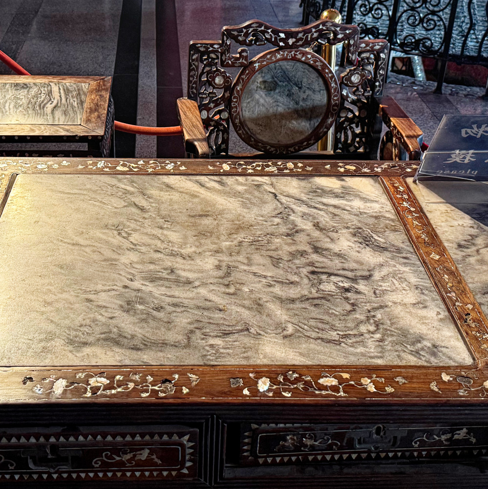 image: This is ‘
porcelain house 6
’.