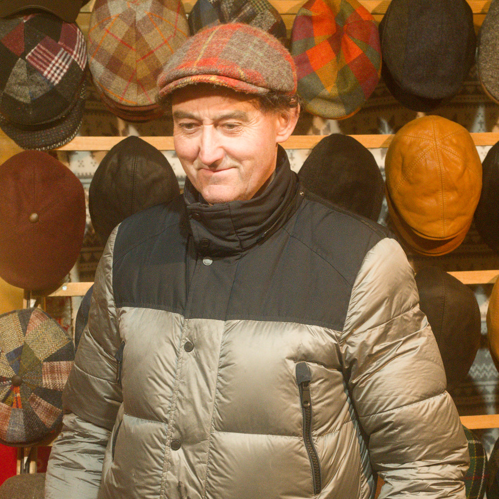 image: This is &lsquo;christmas market (vii) 1&rsquo;.