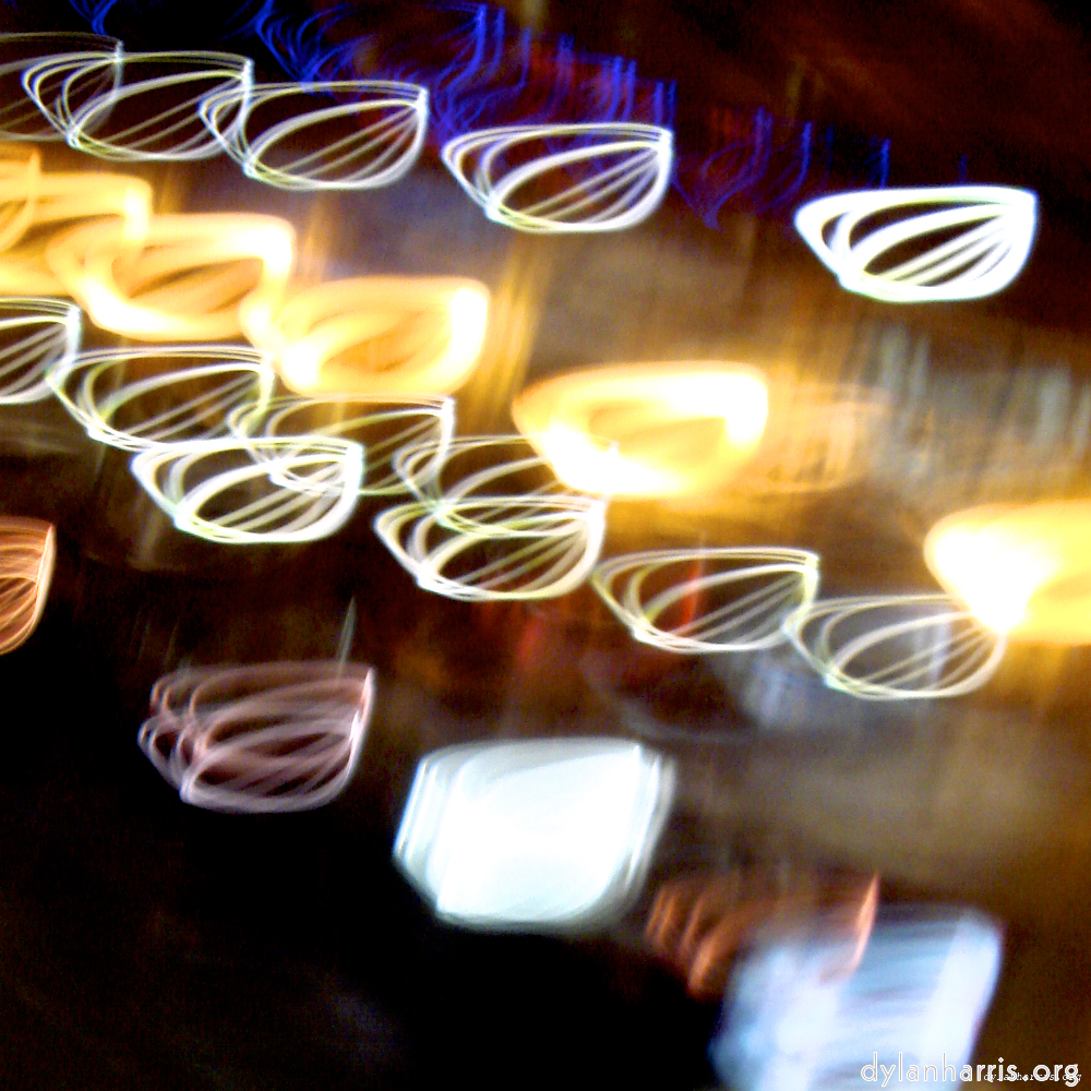 image: This is ‘
paris (xvii) 4
’.