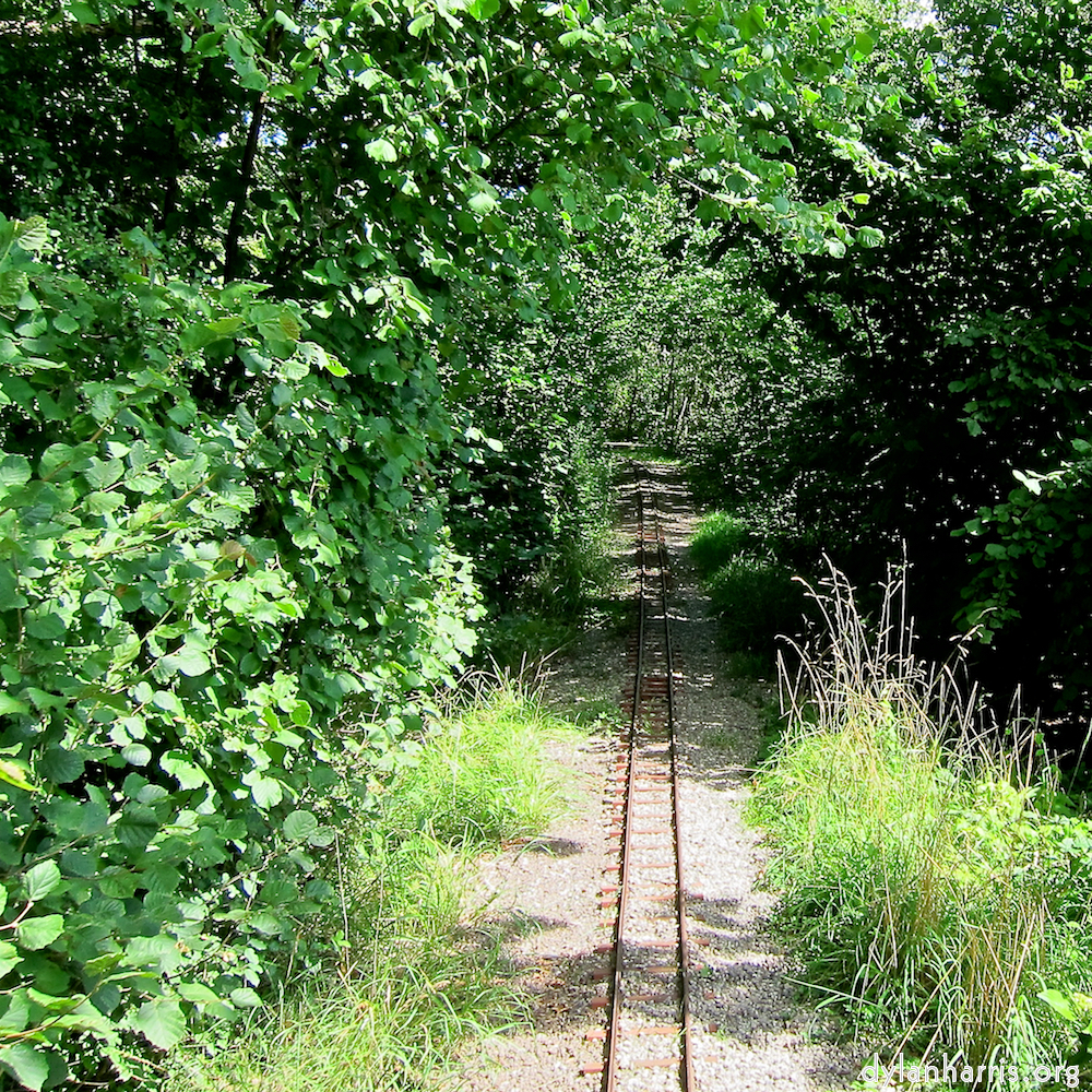 image: This is ‘
esch–sur–alzette (xv) 3
’.