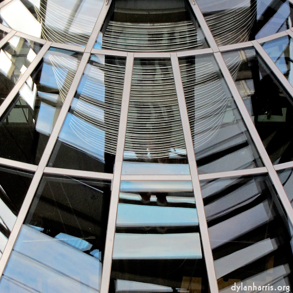 image: This is ‘
berlin (i) 2
’.