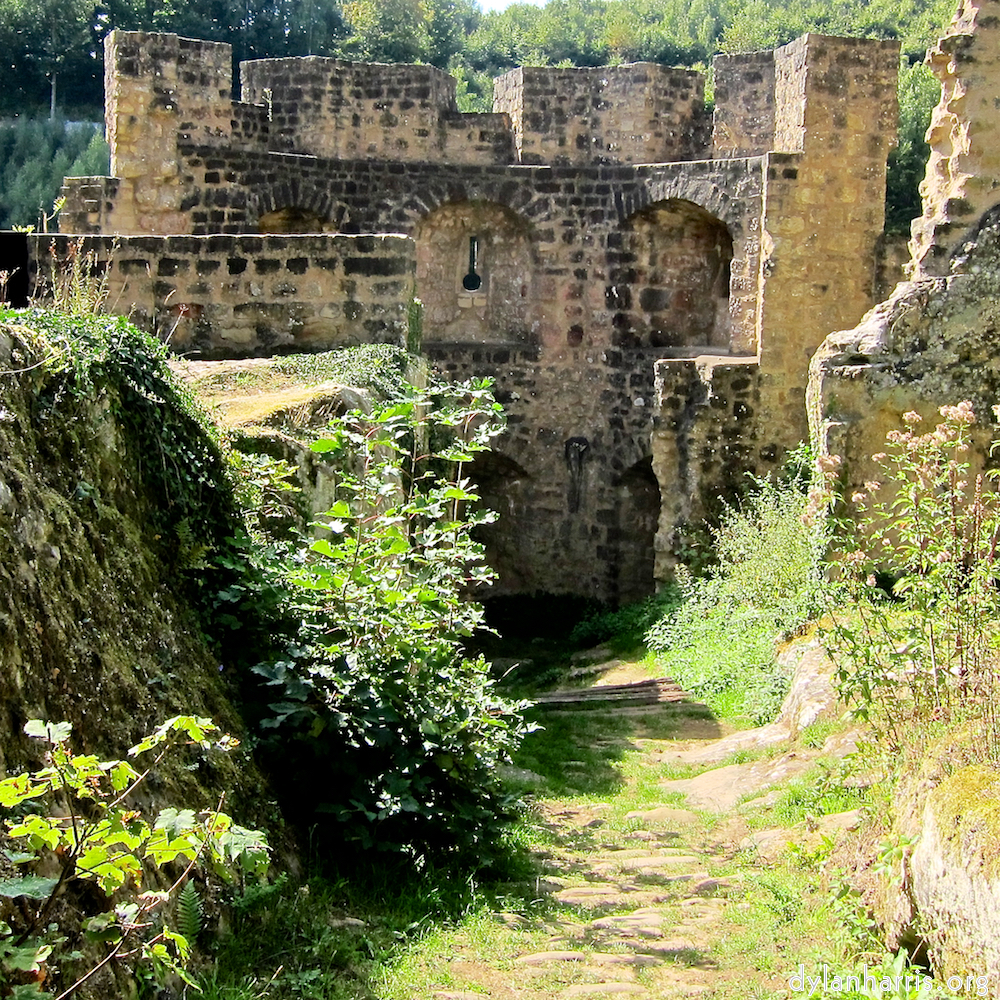 image: This is ‘
larochette 8
’.