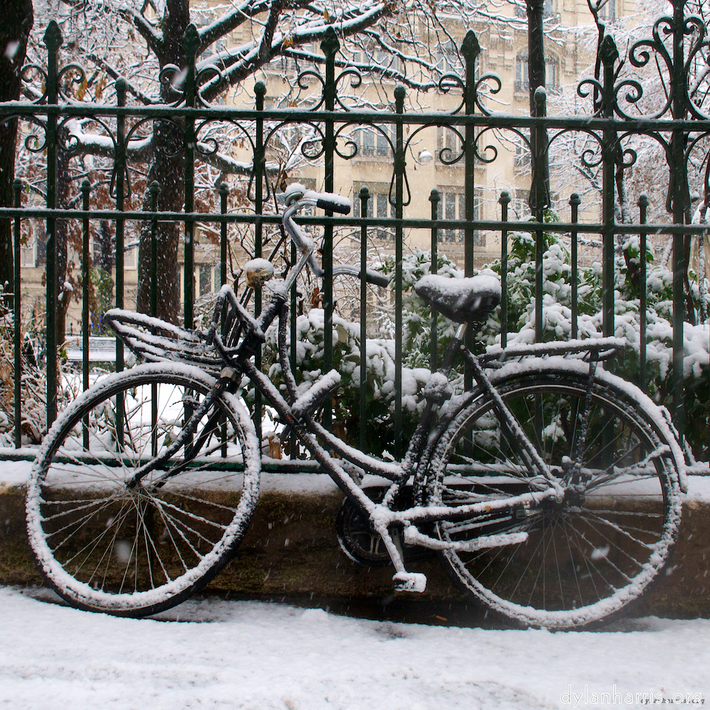 image: This is ‘
montmartre (xii) 1
’.