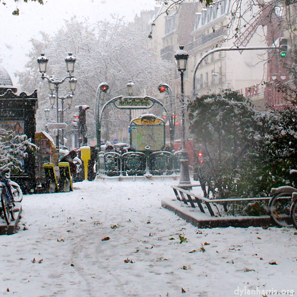 image: This is ‘
montmartre (xii) 2
’.