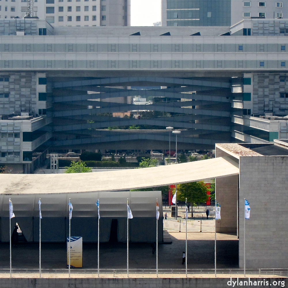 image: This is ‘
lisbon (vi) 5
’.