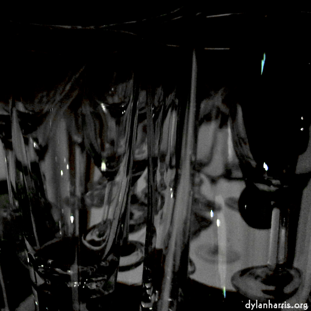 image: This is ‘
light (i) 4
’.