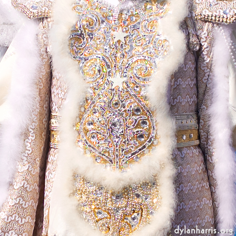 image: Voici ‘longwy (iv) 2’.