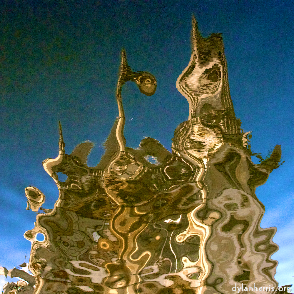 image: This is ‘
ghent (i) 2
’.