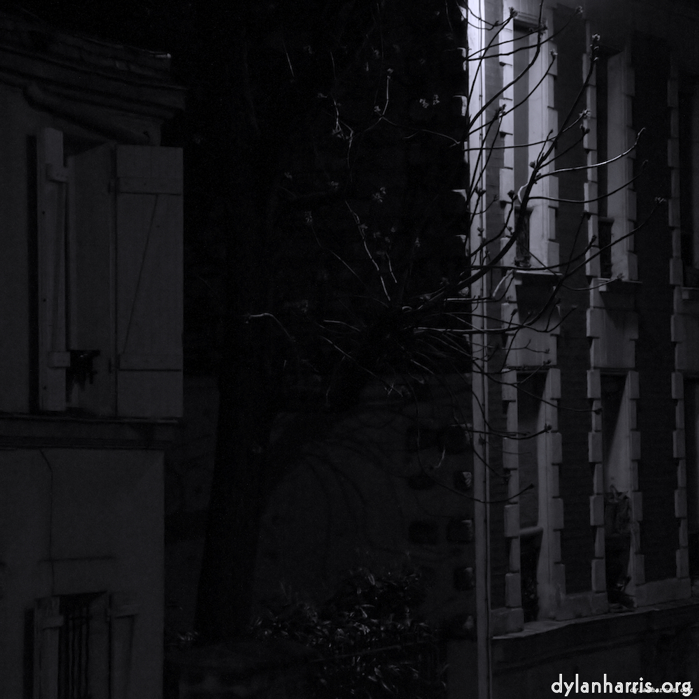 Image: Image 'montmartre (v) 1'.