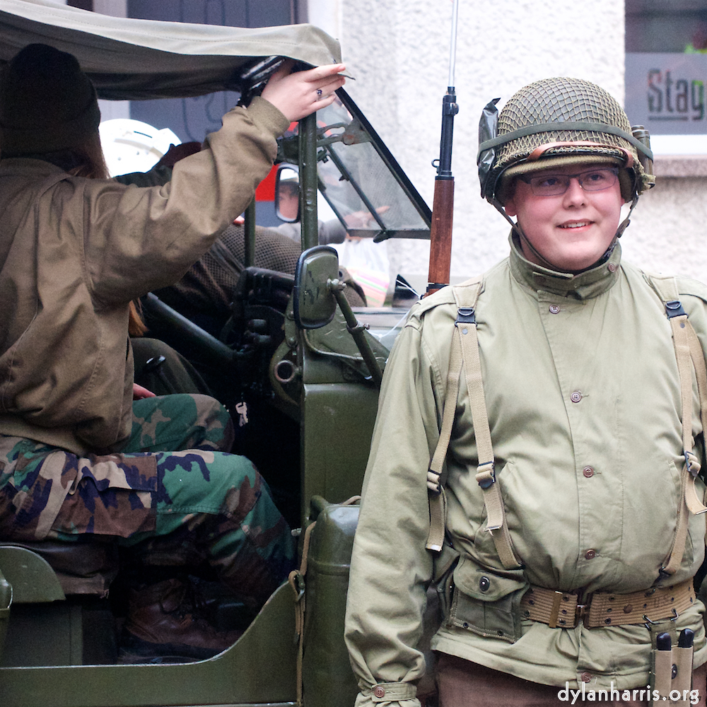 Image: Image 'esch–sur–alzette (xii) 6', of daffodils.