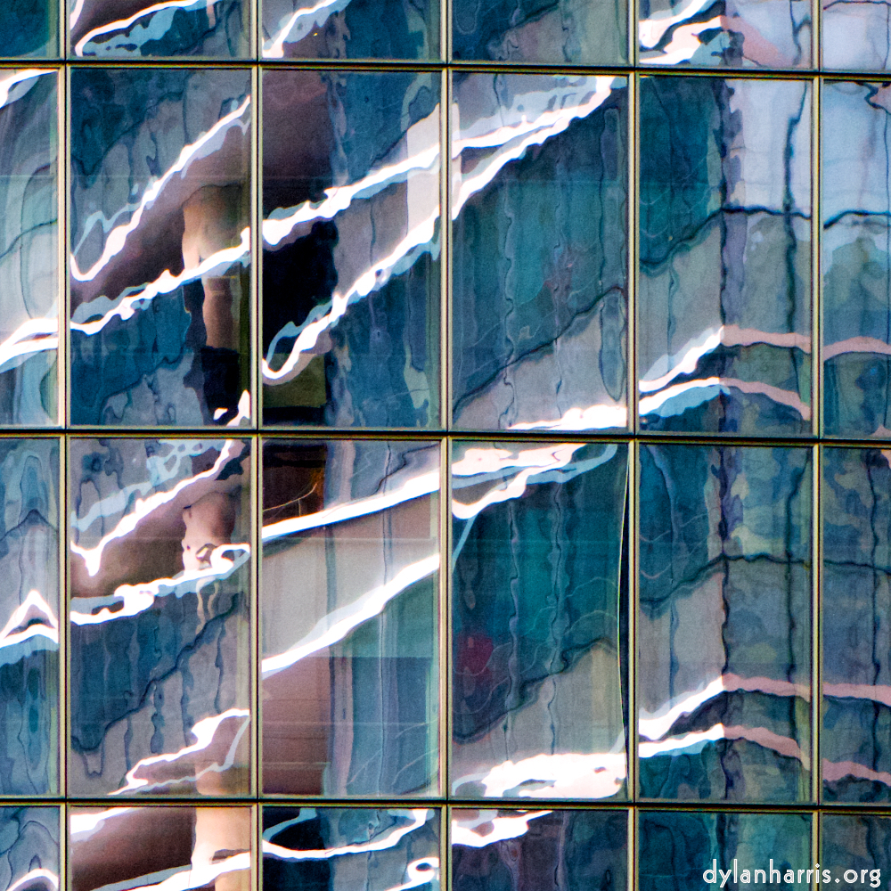 image: Voici ‘la défense (lii) 6’.