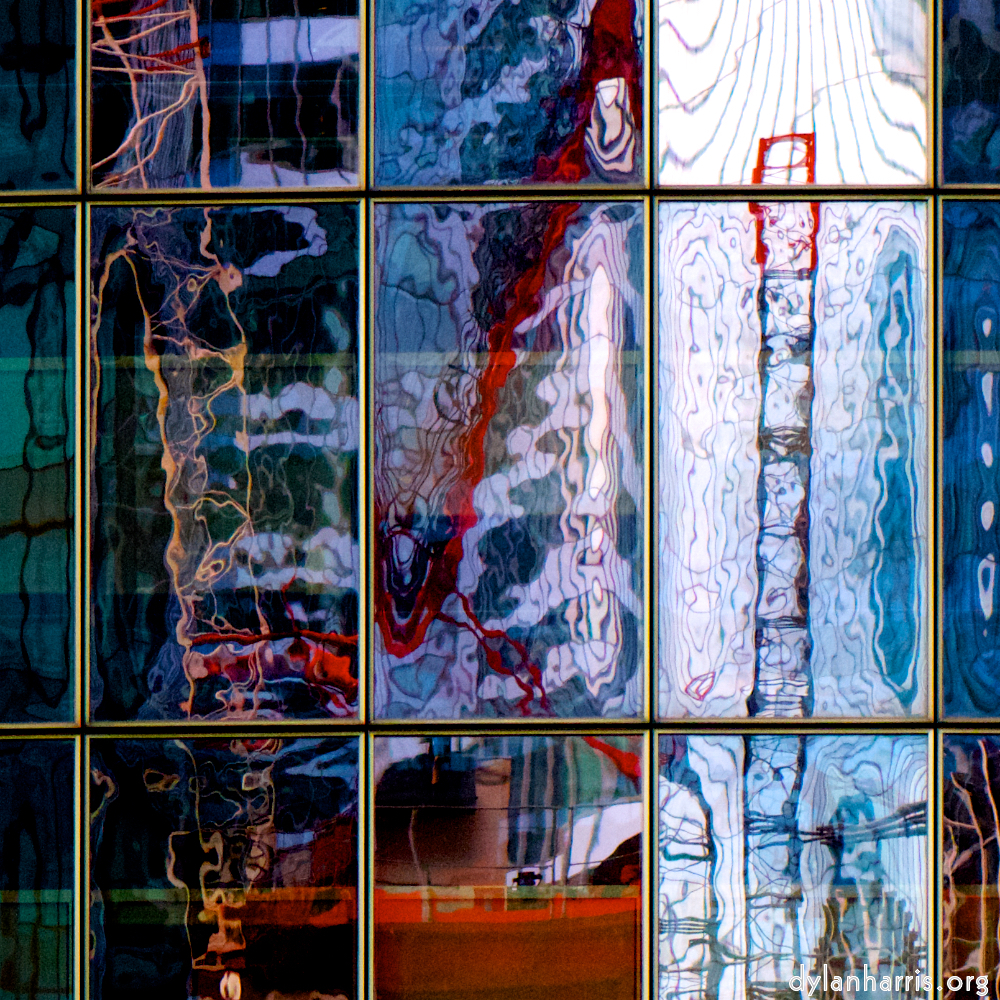 image: This is ‘
la défense (liv) 3
’.