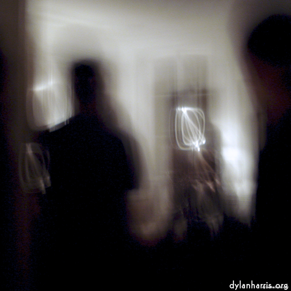 image: This is ‘
paris (x) 1
’.