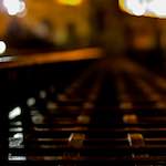 Fourth image from the photoset 'nuit (v)'.