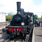 Image: train (x) photoset