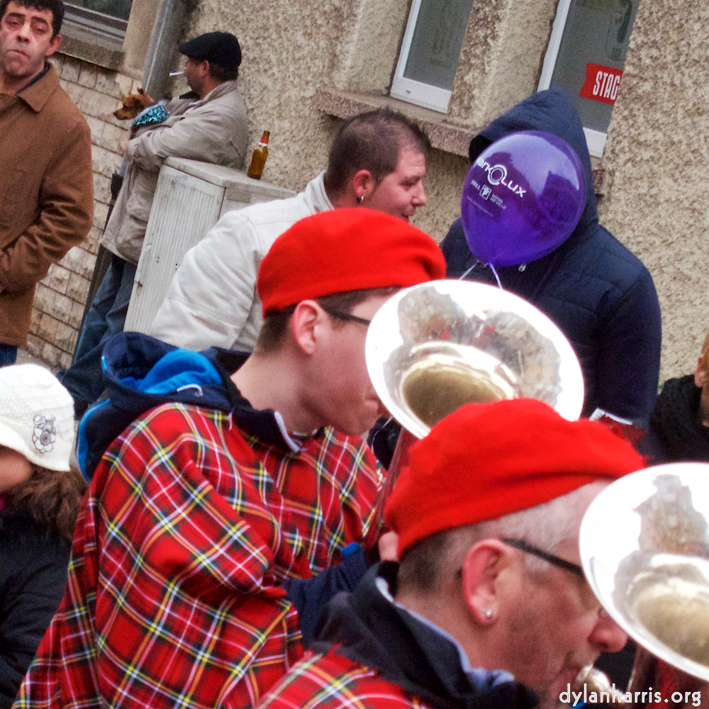 image: This is ‘
esch–sur–alzette (i) 5
’.