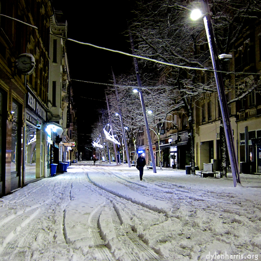 image: Voici ‘way to work (viii) 3’.