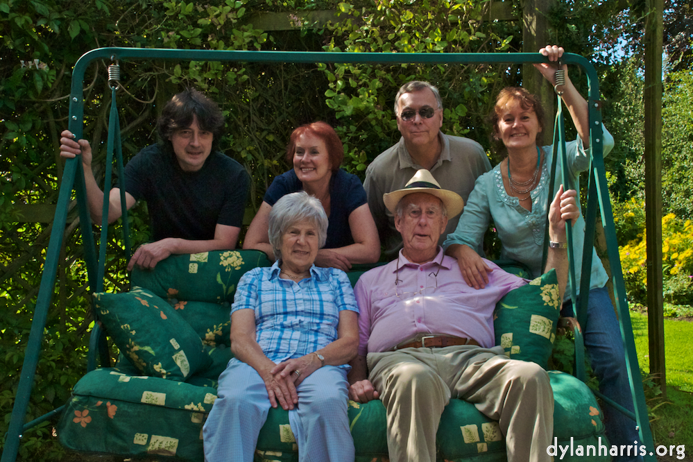 Image: Image 'family (x) 5'.