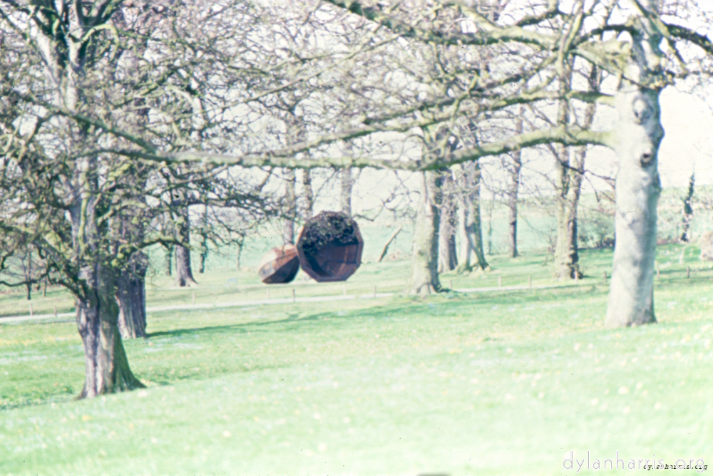 Image 'sculpture 2'.