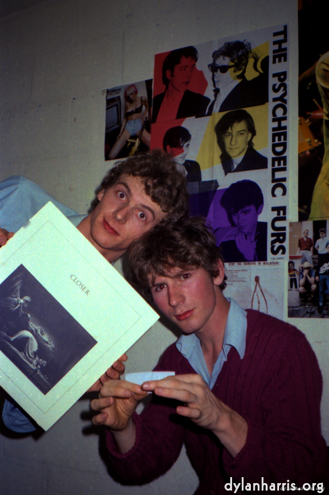 image: This is ‘
thames 19
’.