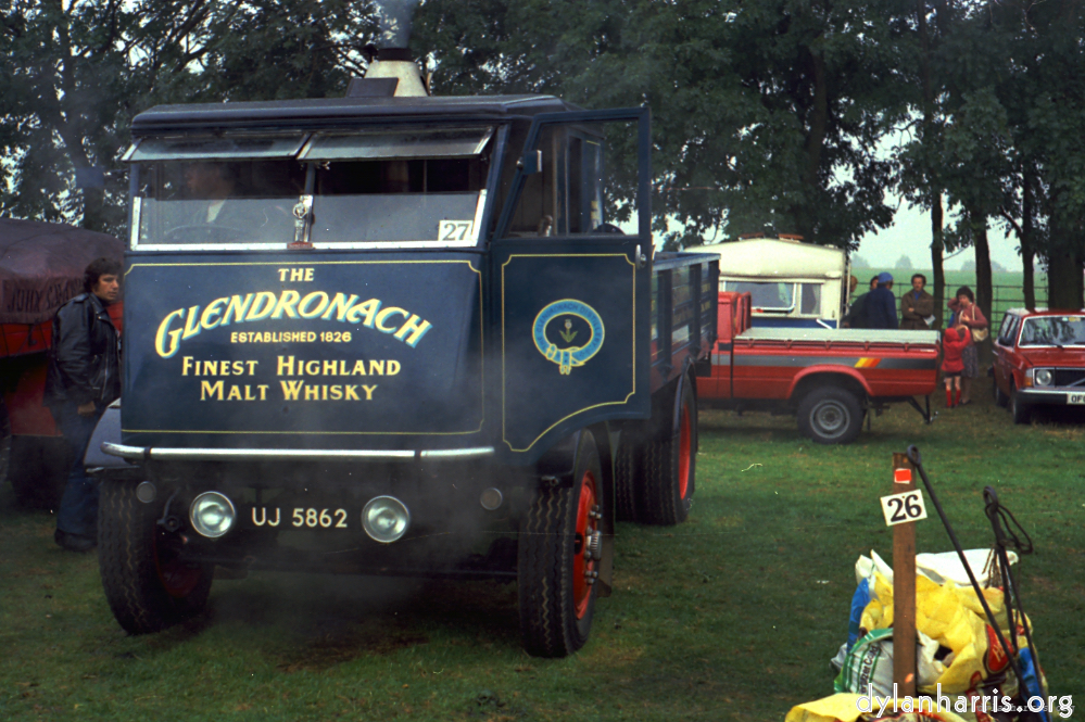 Image: Image 'traction 4'.