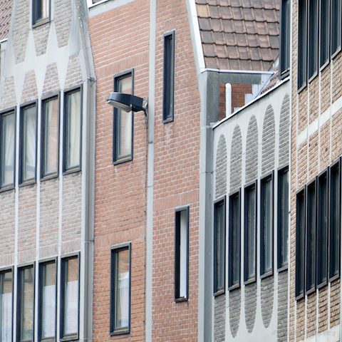 image: unlabelled image