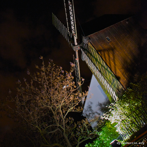 image: unlabelled image