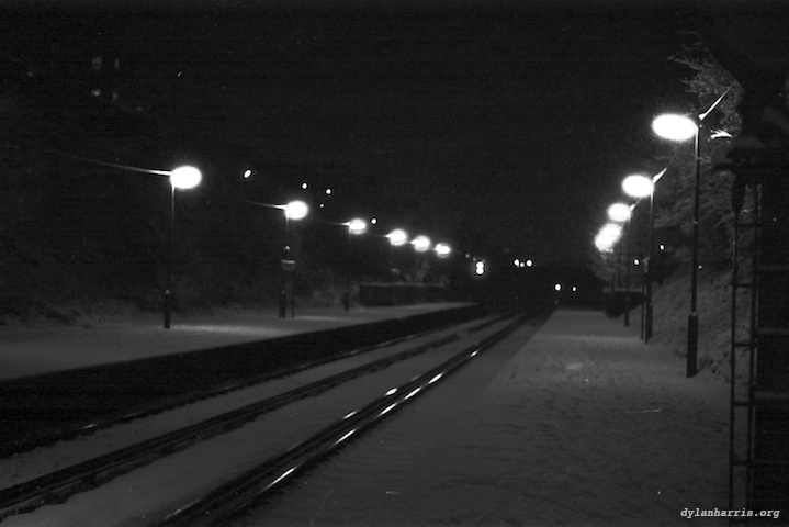 image: unlabelled image