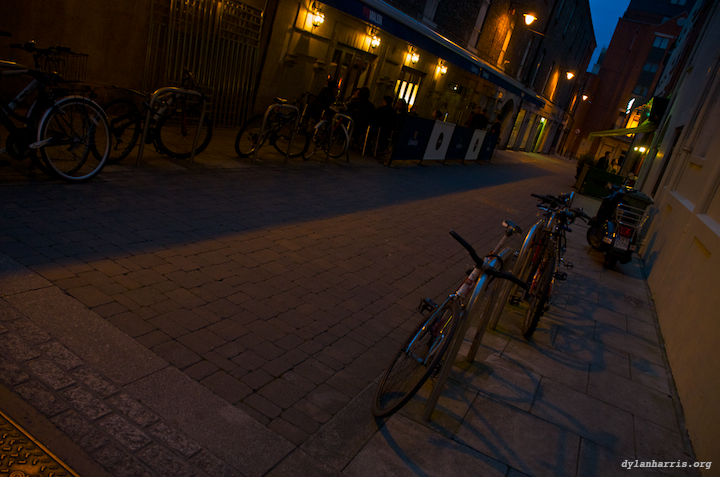 image: unlabelled image