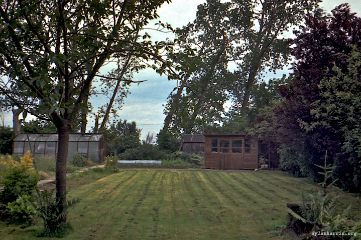 image: unlabelled image