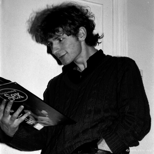 image: unlabelled image