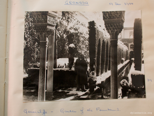 image: unlabelled image