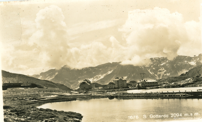 image: unlabelled image