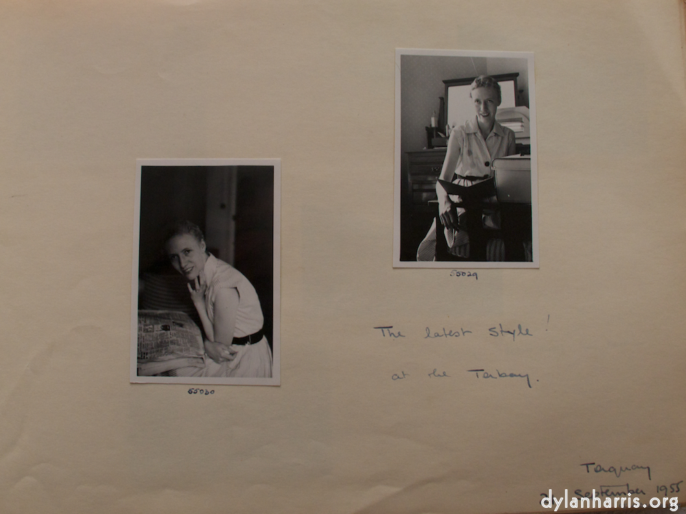 Image: Image 'young couple 22'.