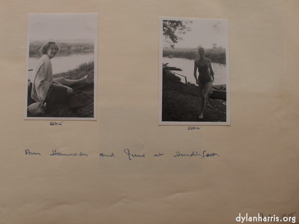 Image: Image 'young couple 3'.