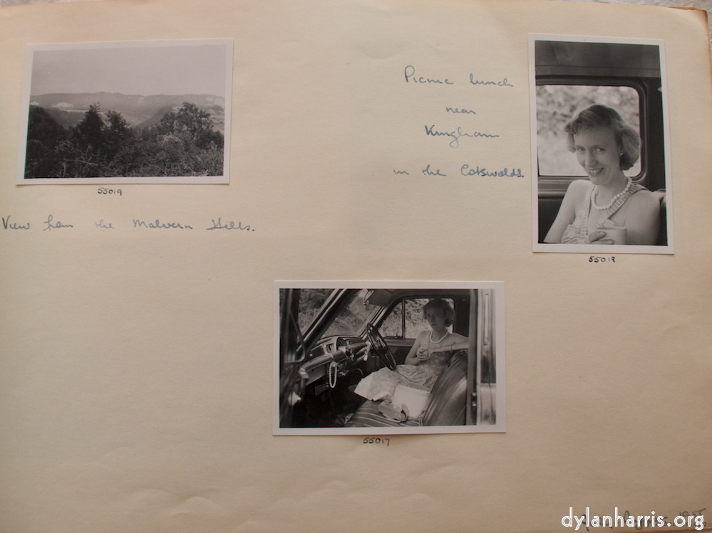 Image: Image 'young couple 4'.