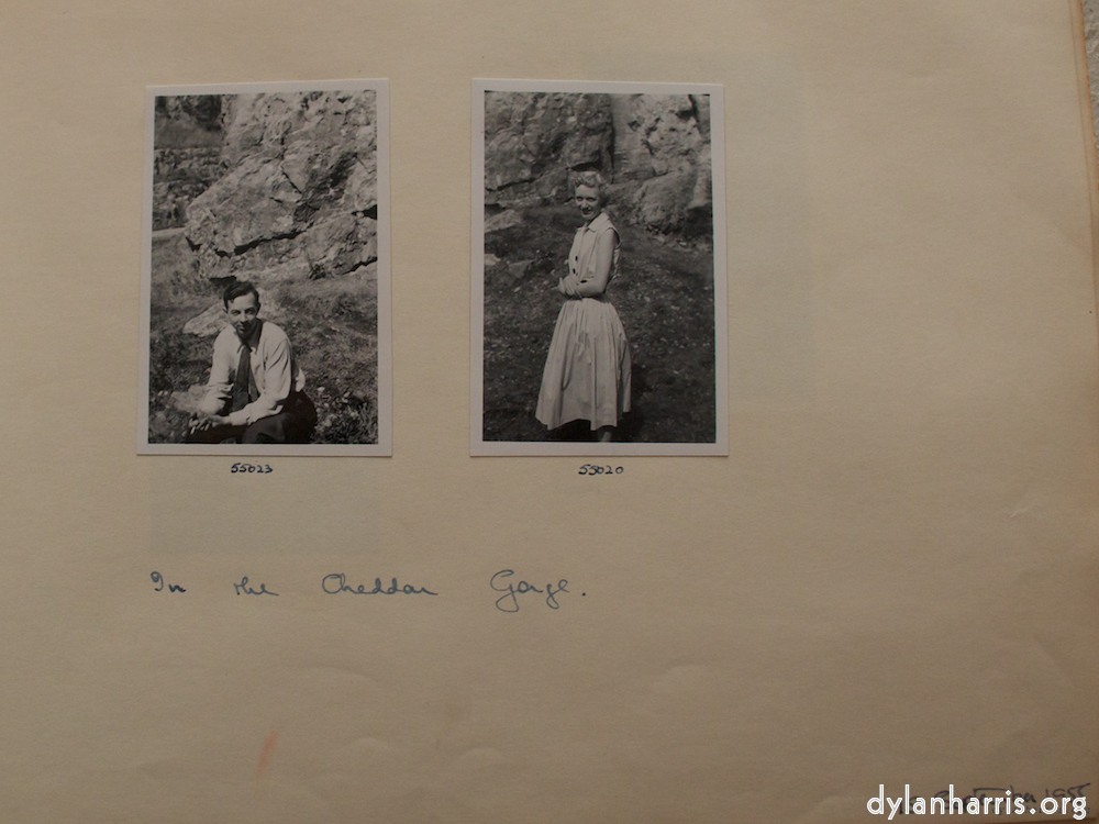 Image: Image 'young couple 7'.